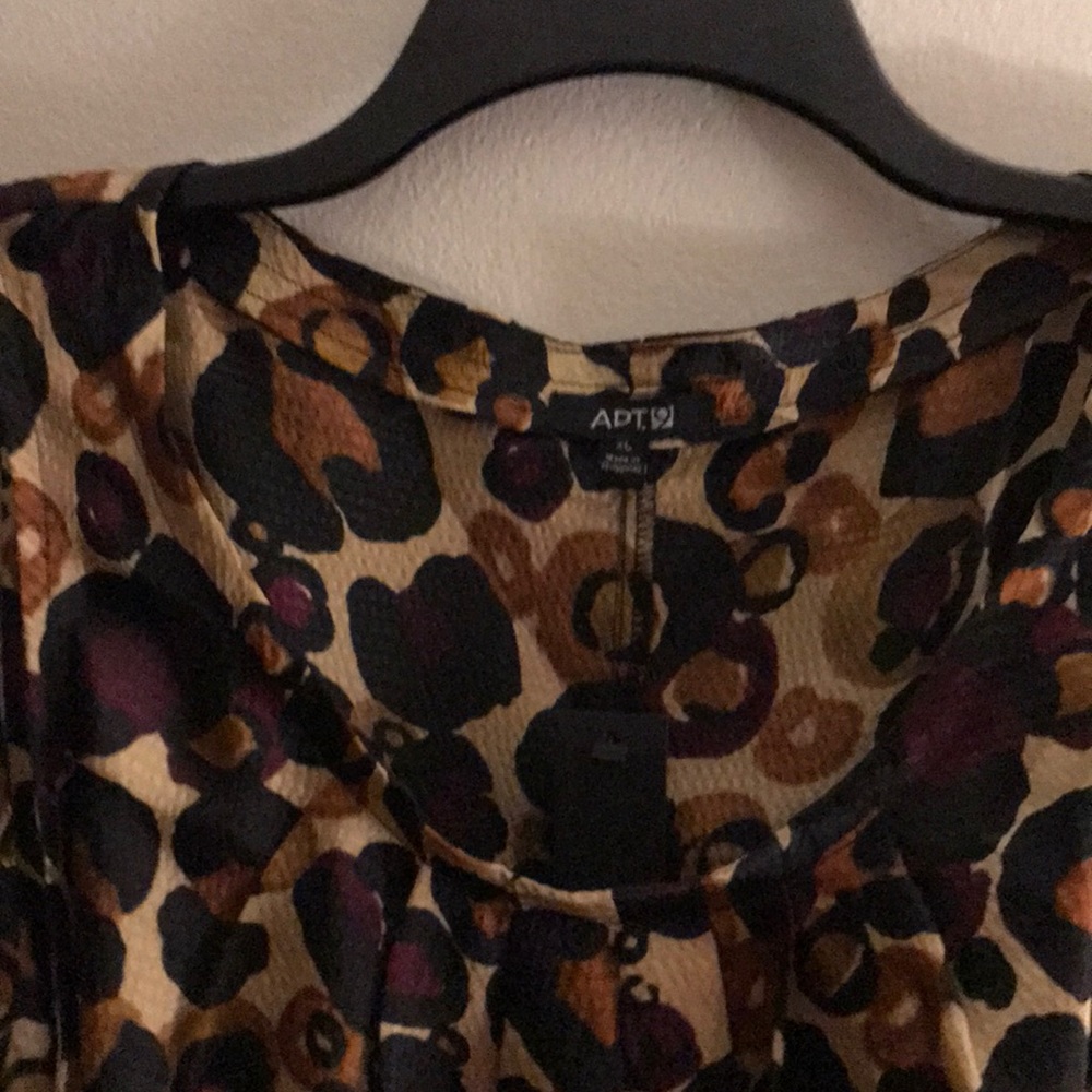 Tunic - Picture 2 of 4